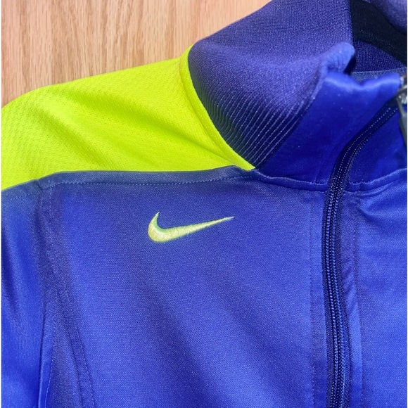 Nike dri-fit activewear jacket - Picture 2 of 7
